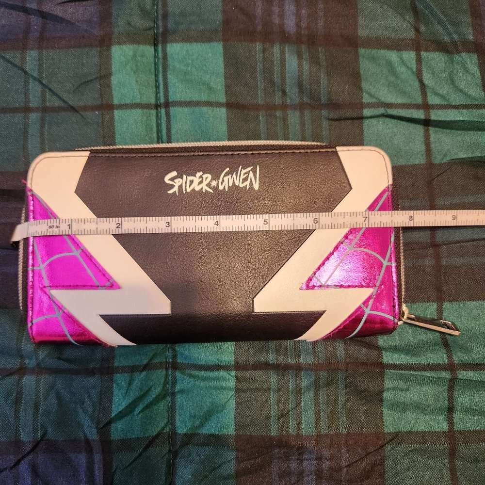 Spider Gwen Wallet NWOT - Picture 6 of 6